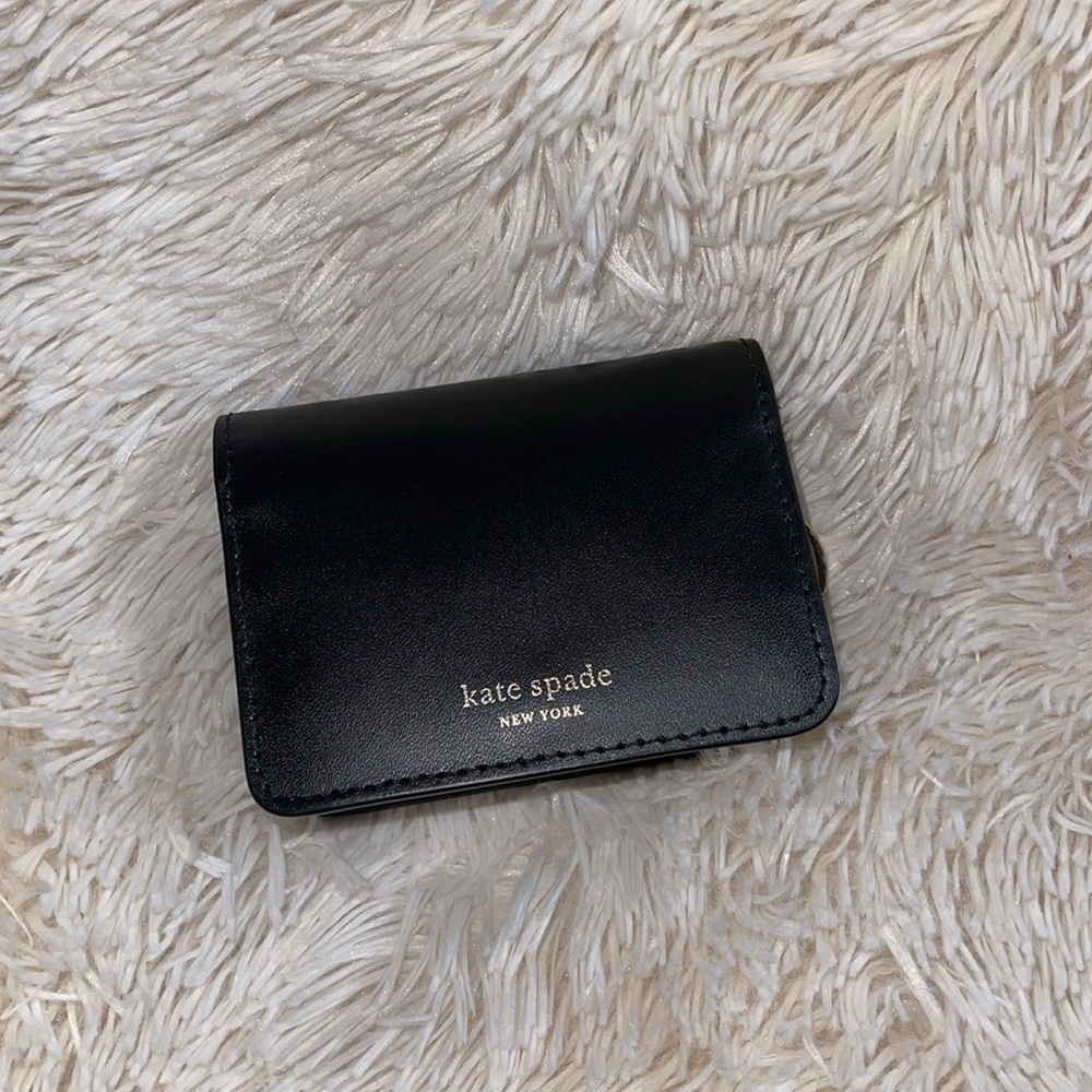 NWT Kate Spade Slim Bifold Card Holder